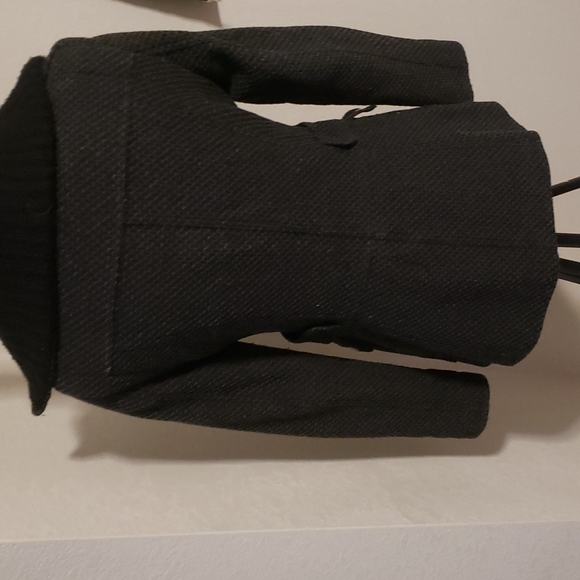 Warm wool black coat - Picture 4 of 7